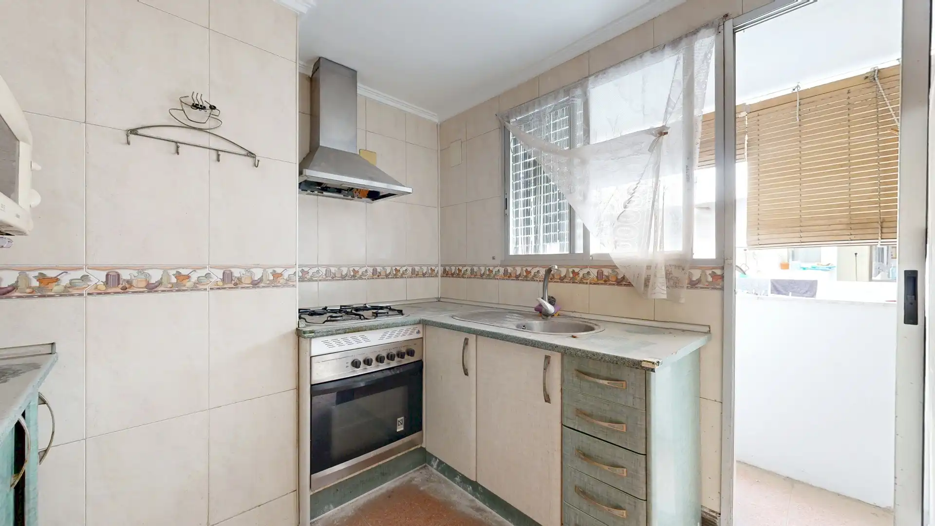Cocina de Piso en venta en Paterna con Balcón