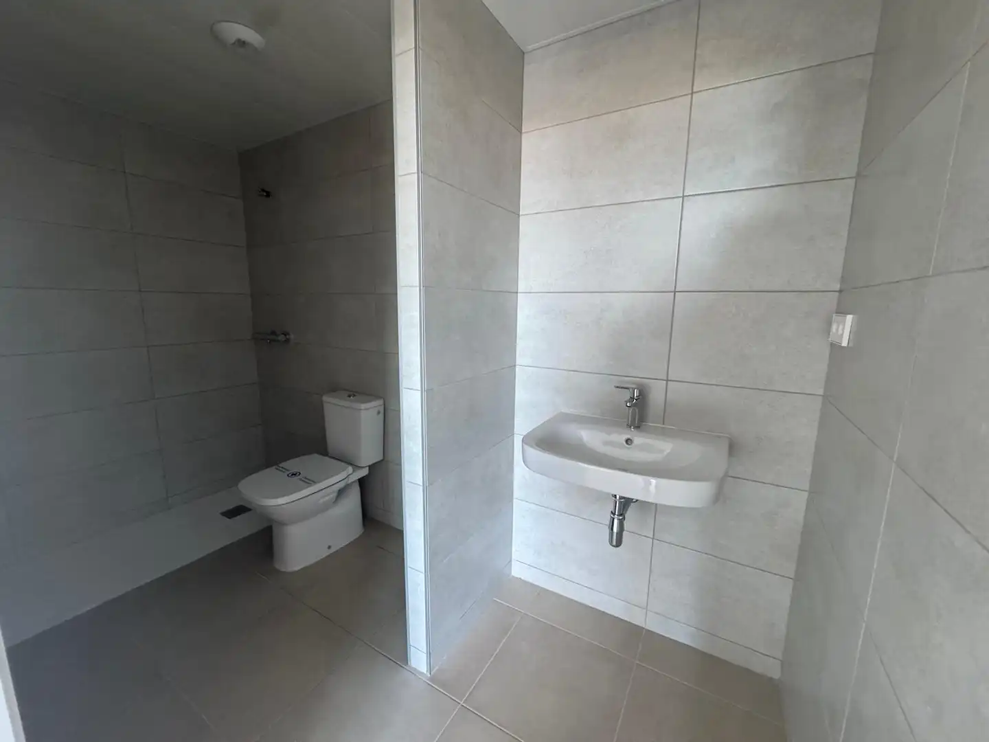 Baño de Ático en venta en Malgrat de Mar con Aire acondicionado, Calefacción y Trastero