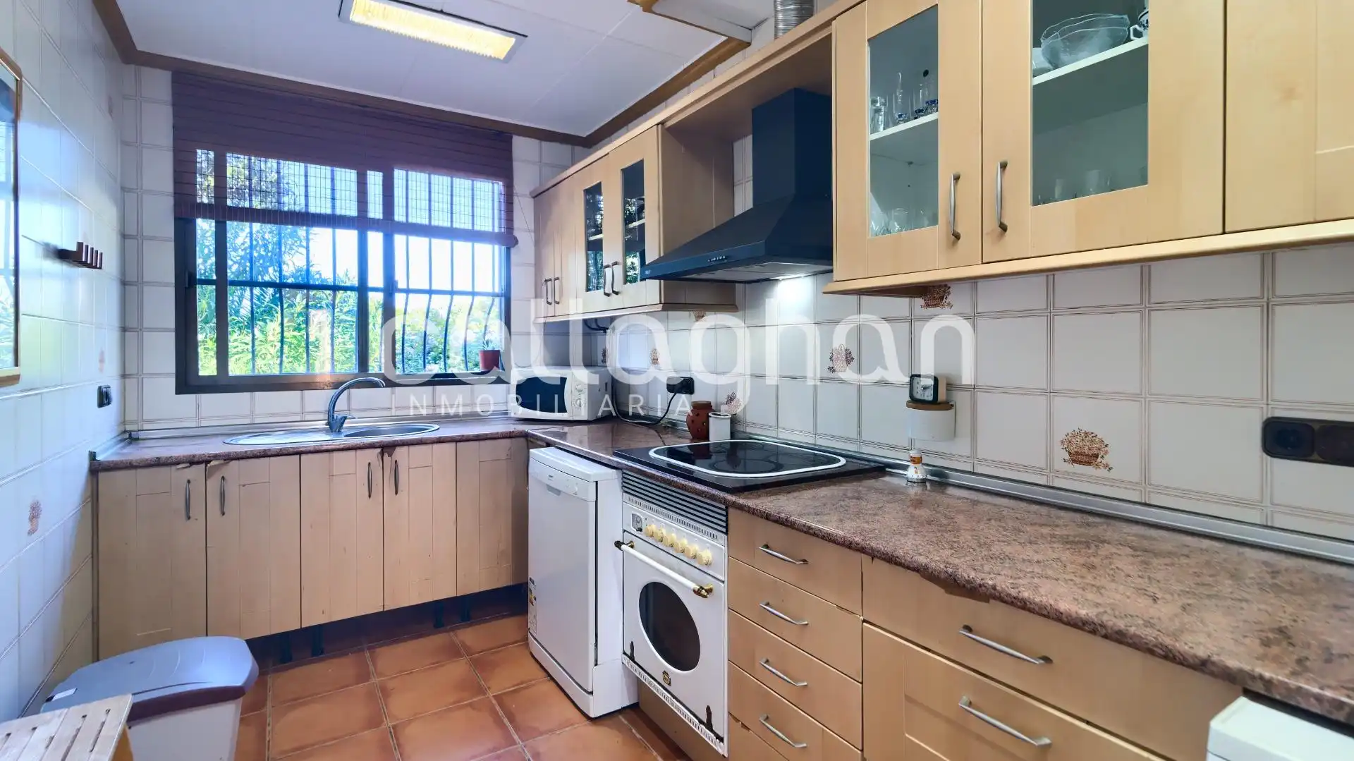 Cocina de Casa o chalet en venta en Alzira con Aire acondicionado, Calefacción y Jardín privado