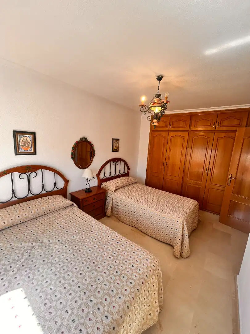 Habitación de Casa o chalet en venta en Elche / Elx con Aire acondicionado, Jardín privado y Terraza