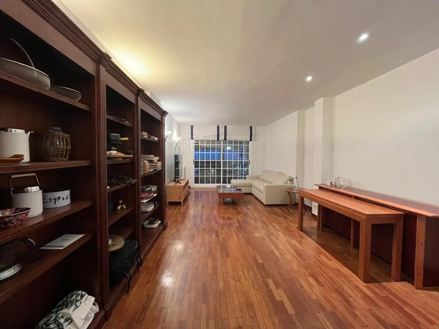 Wohnzimmer von Wohnung zum Verkauf in Barcelona mit Klimaanlage, Heizung und Parkett