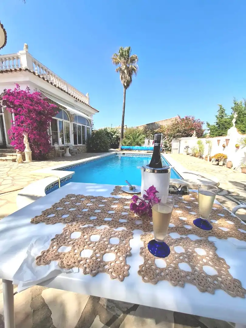 Piscina de Casa o chalet en venta en Mont-roig del Camp con Aire acondicionado, Calefacción y Jardín privado
