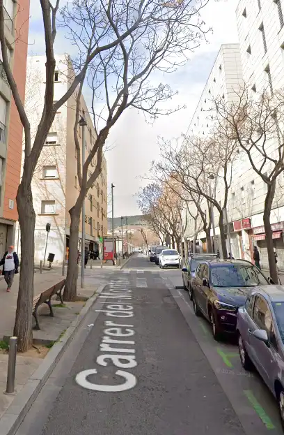 Piso en venta en Carrer del Montsant