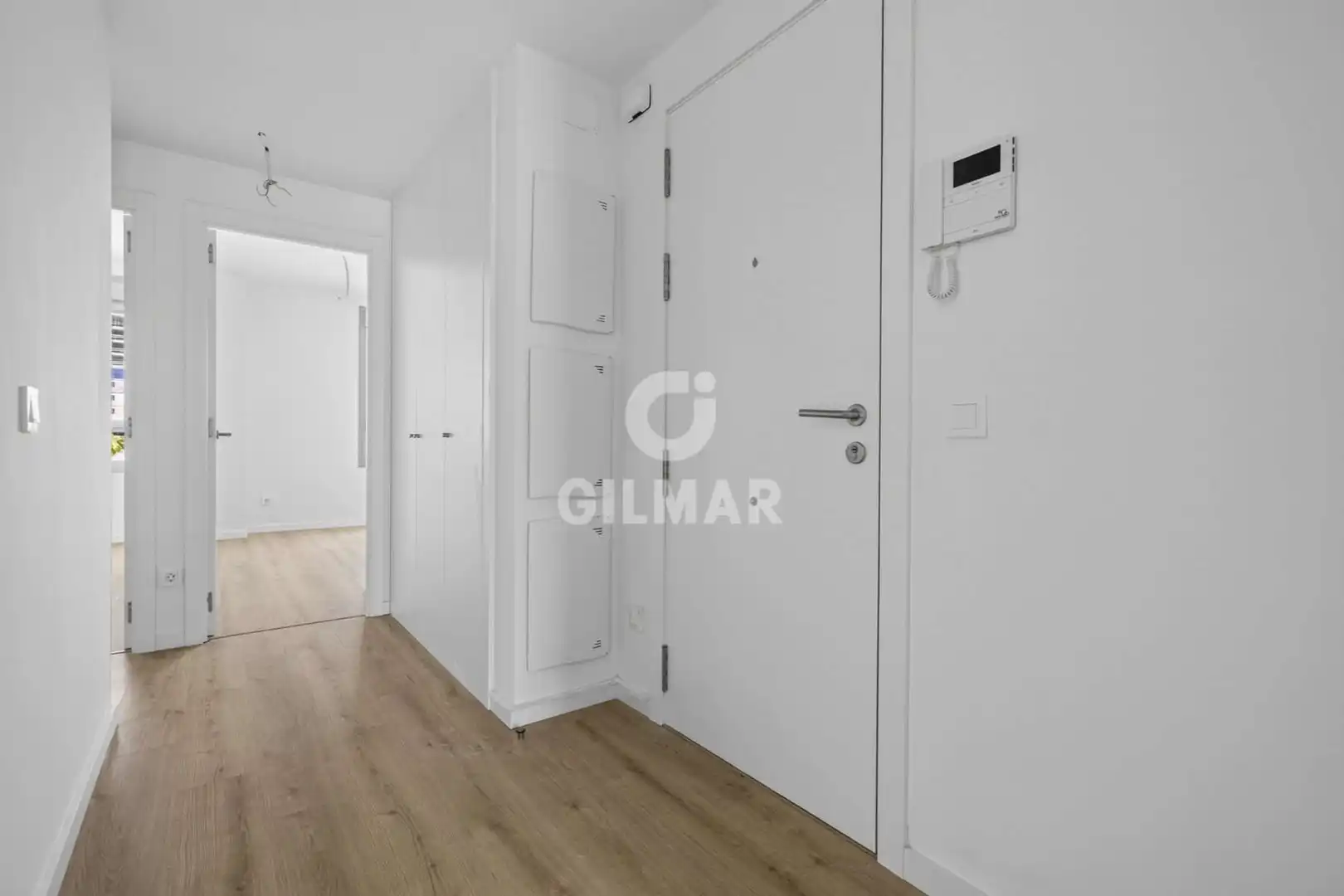 Piso en venta en Dos Hermanas con Calefacción, Jardín privado y Trastero