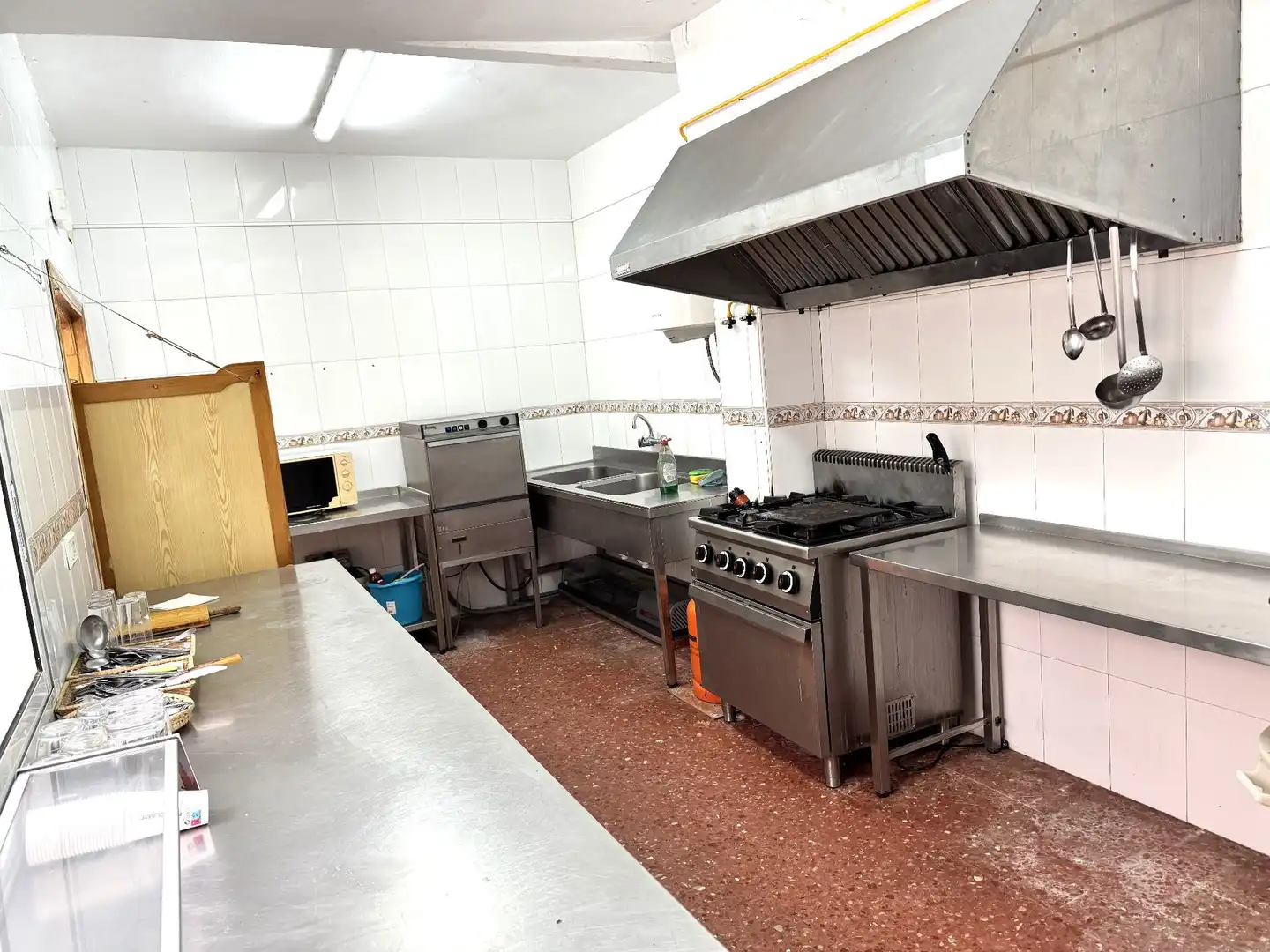 Cocina de Local de alquiler en Benidorm con Aire acondicionado