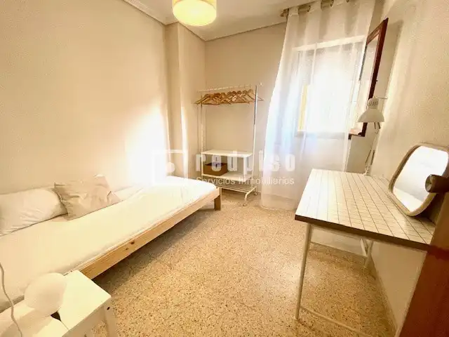 Bedroom of Flat for rent in Castellón de la Plana / Castelló de la Plana  with Terrace and Furnished
