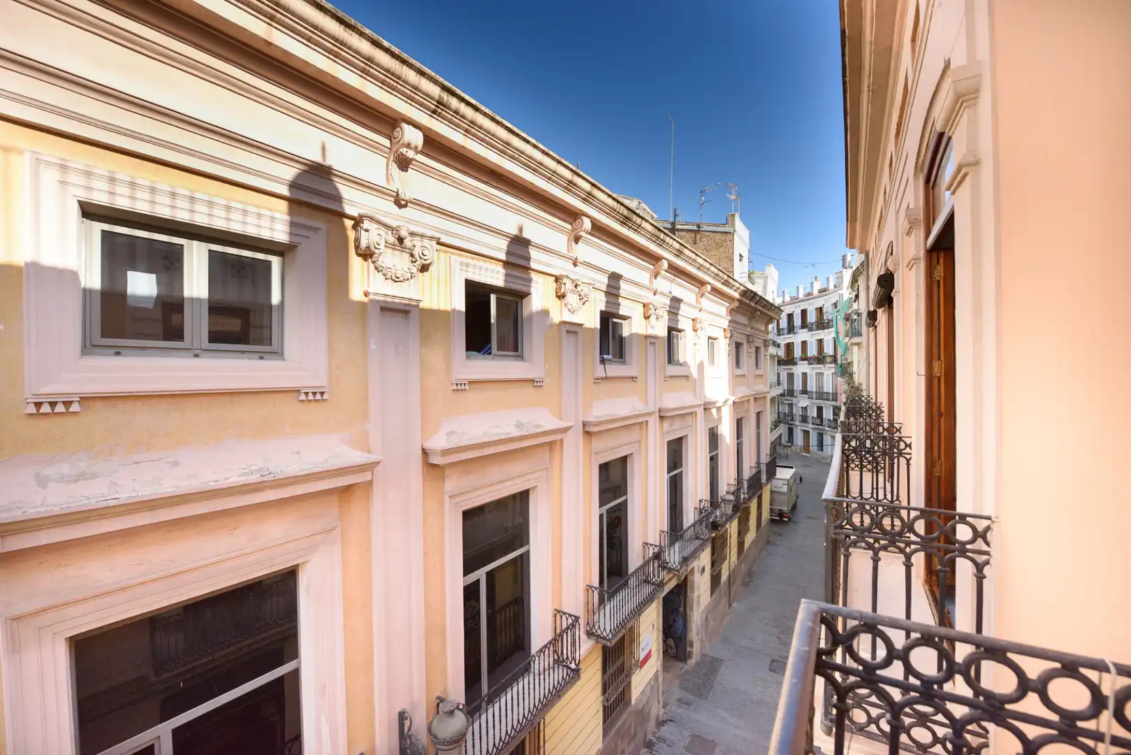 Apartamento con terraza en venta en Carrer de Baix, imagen 7