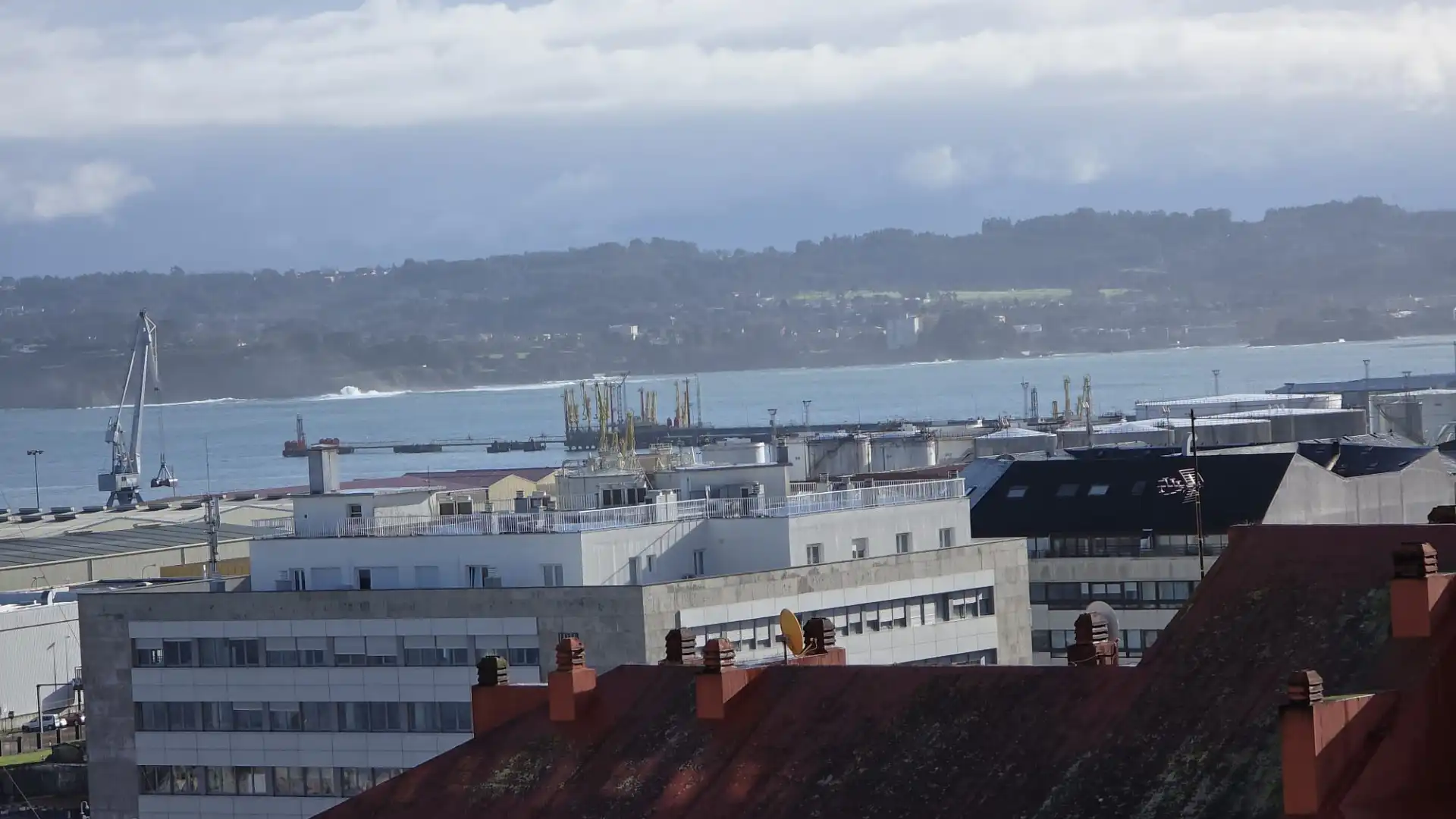 Exterior view of Flat for sale in A Coruña Capital   with Heating, Furnished and Oven