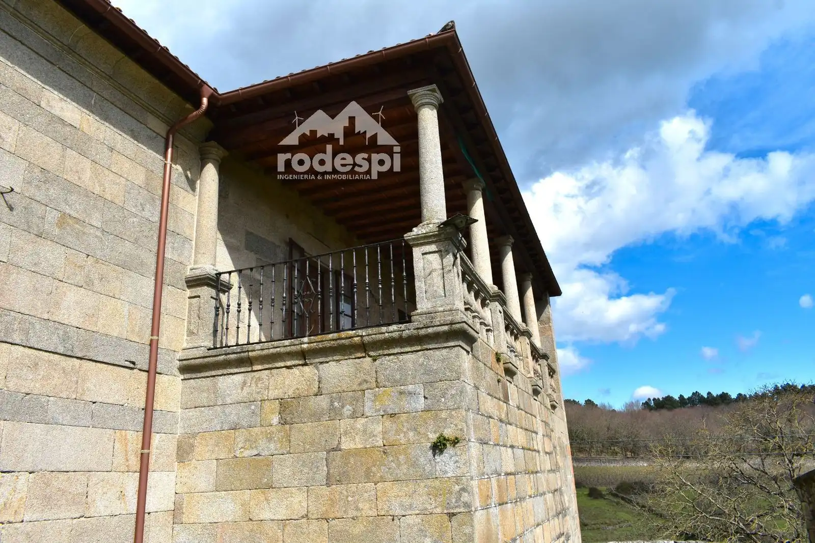Exterior view of Buildings for sale in Pantón