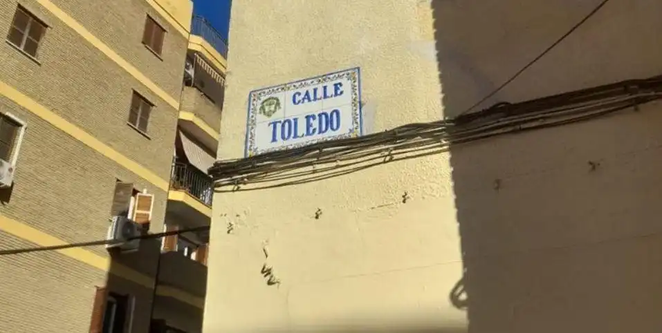 Vista exterior de Pis en venda en Mairena del Aljarafe