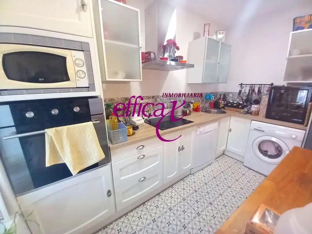Cocina de Casa o chalet en venta en Santo Domingo-Caudilla con Aire acondicionado, Calefacción y Trastero