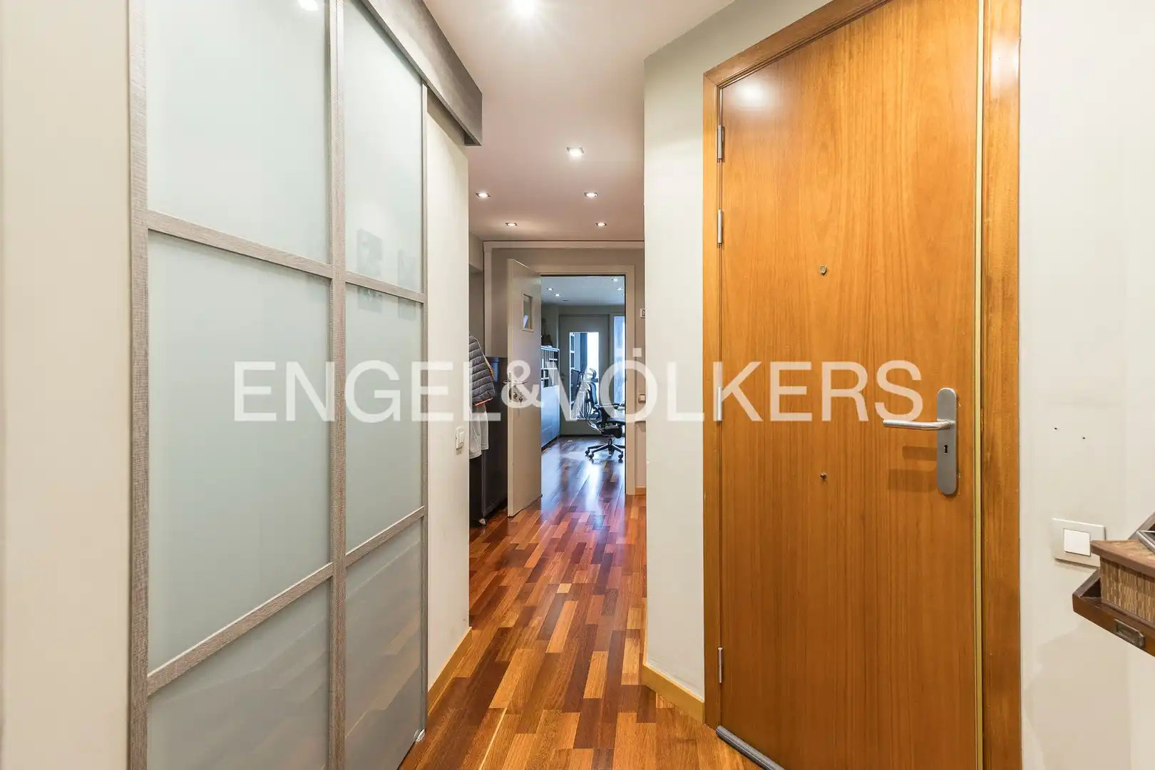 Duplexes for sale in Barcelona  with Heating, Parquet flooring and Furnished