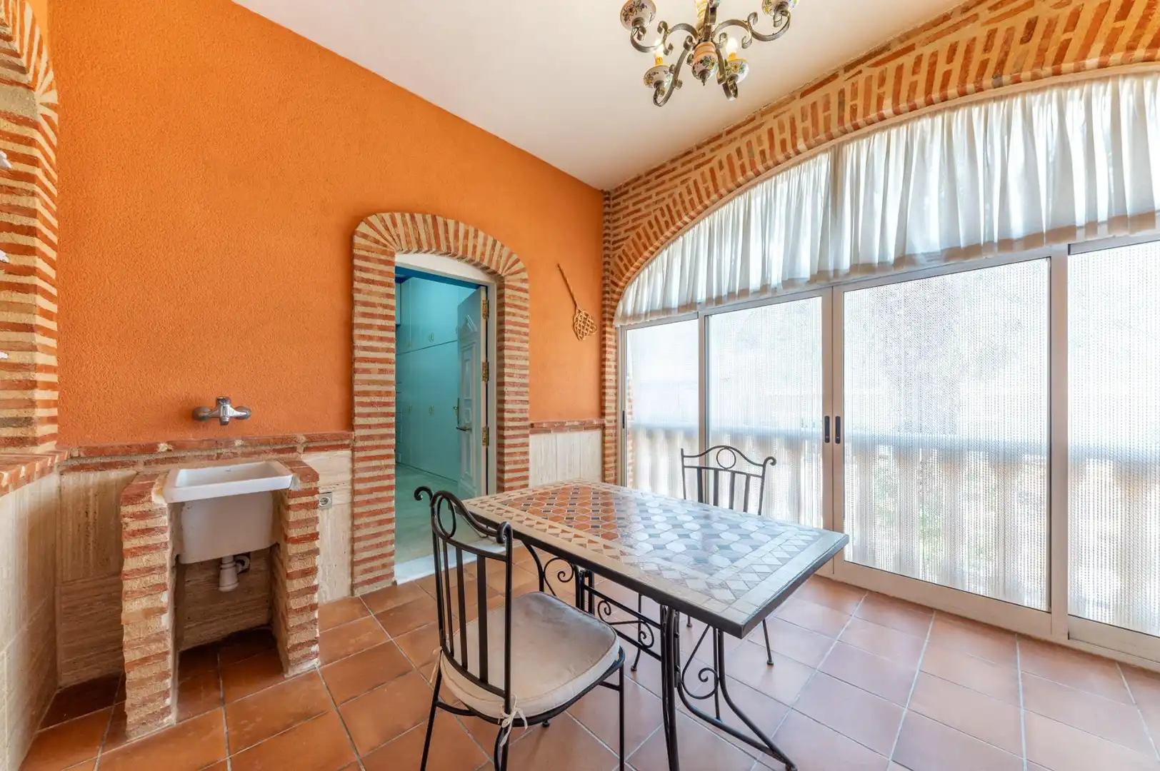 Menjador de Casa o xalet en venda en Elche / Elx amb Aire condicionat, Calefacció i Jardí privat