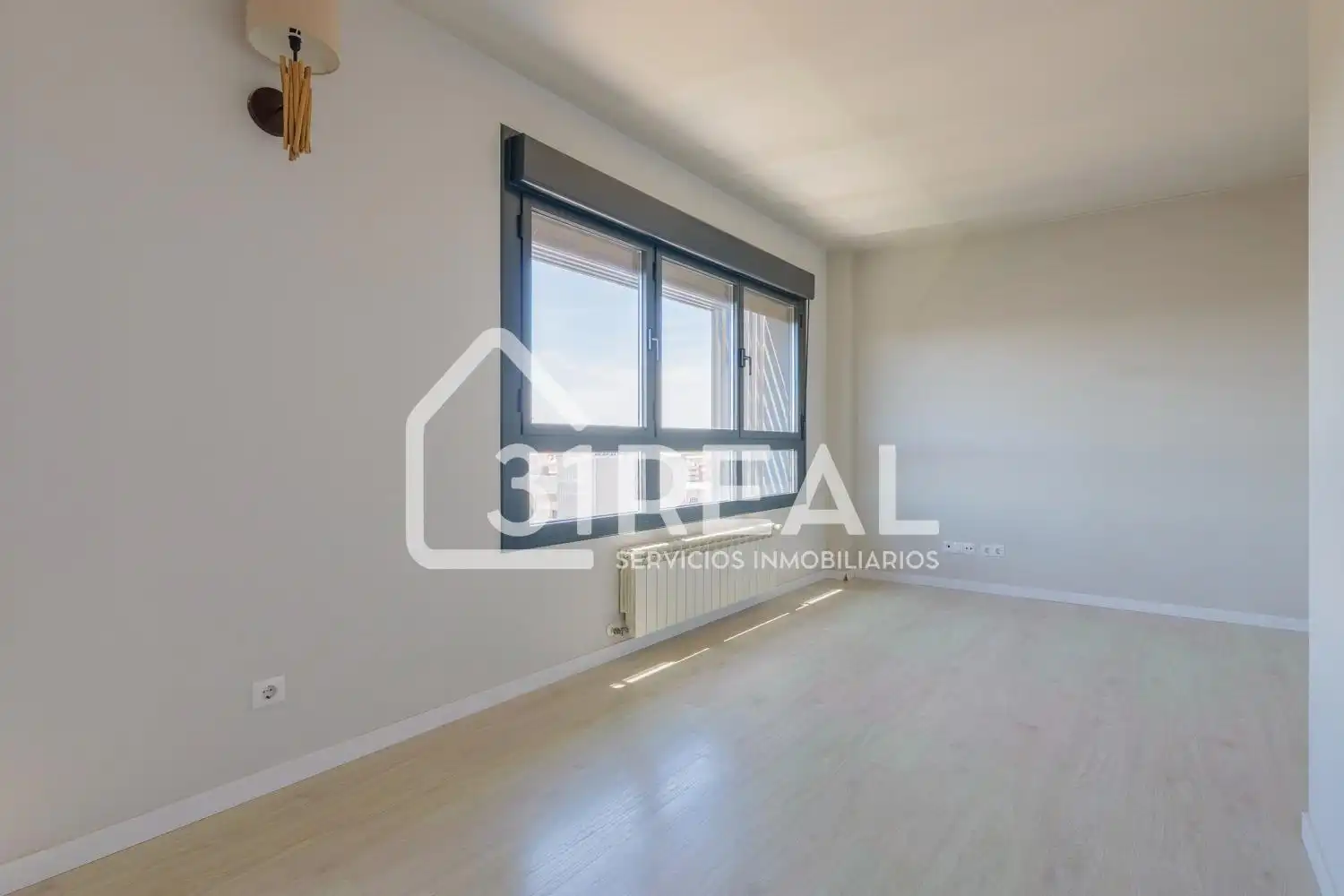 Schlafzimmer von Wohnung zum Verkauf in Madrid mit Heizung, Privatgarten und Gemeinschaftspool