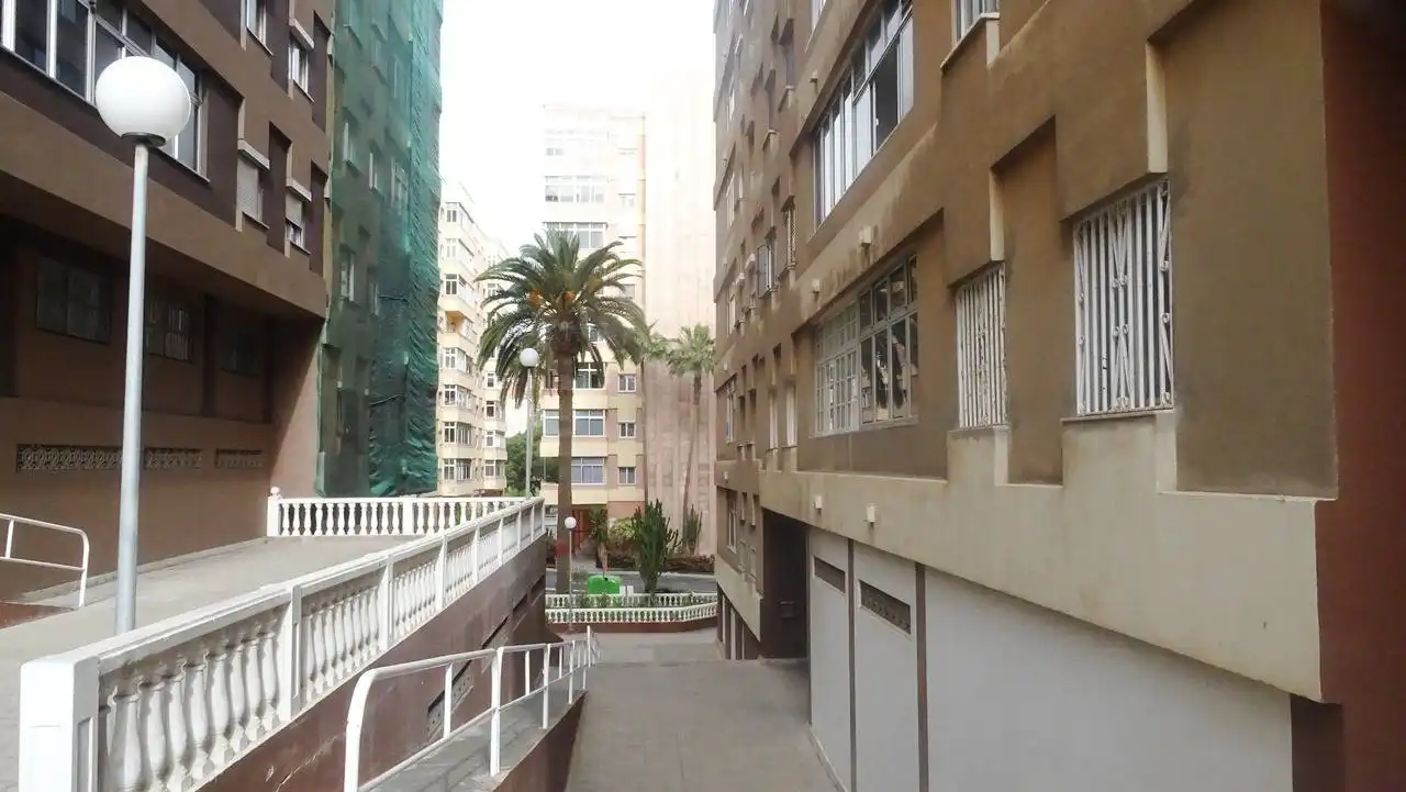 Vista exterior de Piso en venta en Las Palmas de Gran Canaria