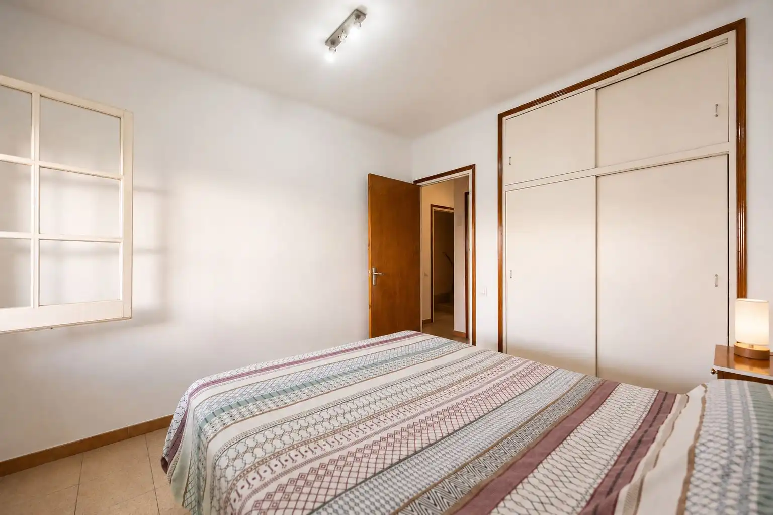 Habitación de Casa adosada en venta en Salt