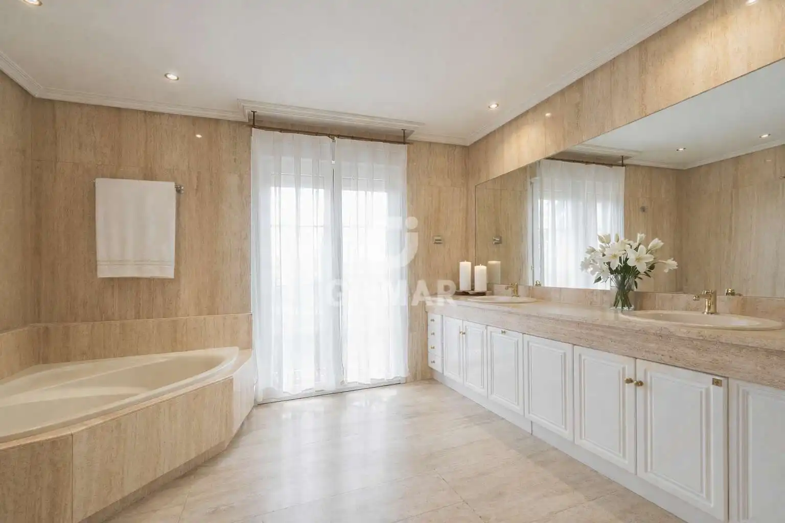 Bathroom of Houses for sale in Pozuelo de Alarcón  with Heating, Private garden and Swimming Pool