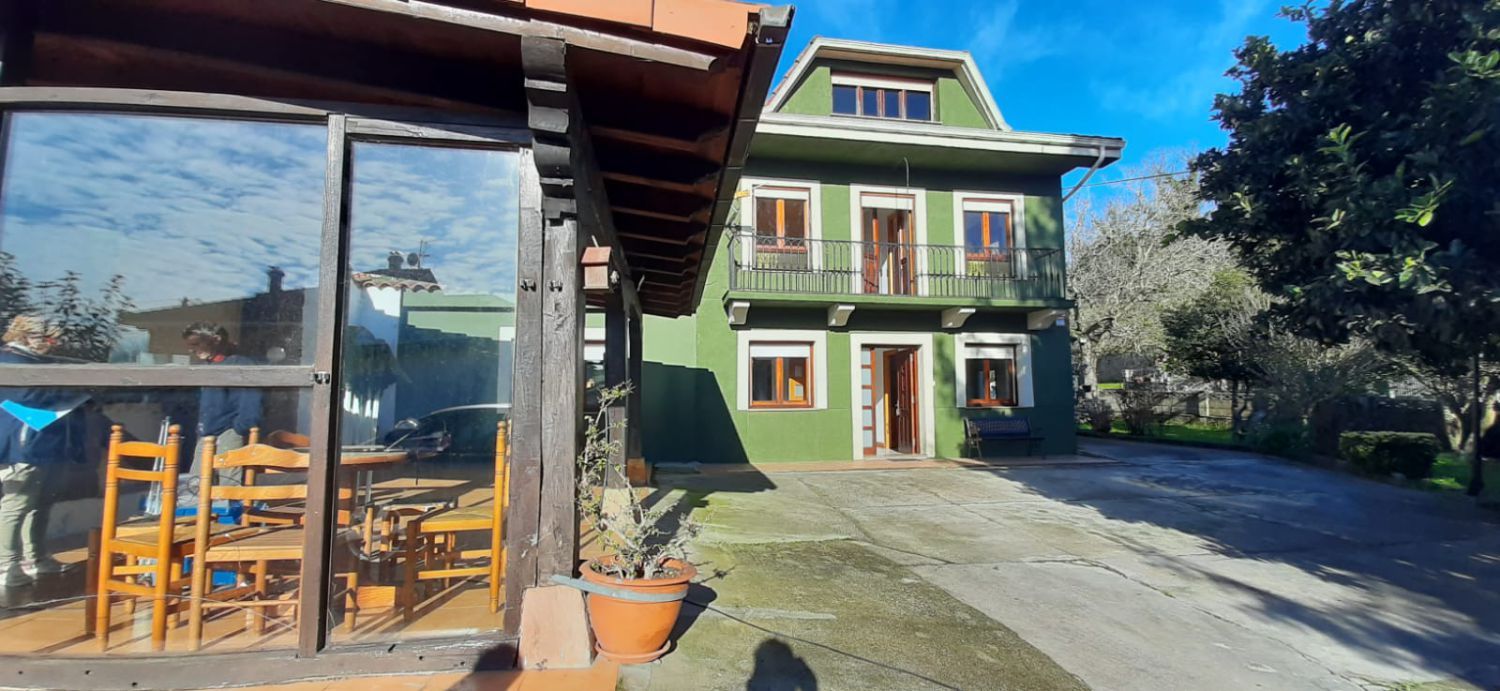 Exterior view of House or chalet for sale in Camargo  with Heating and Balcony