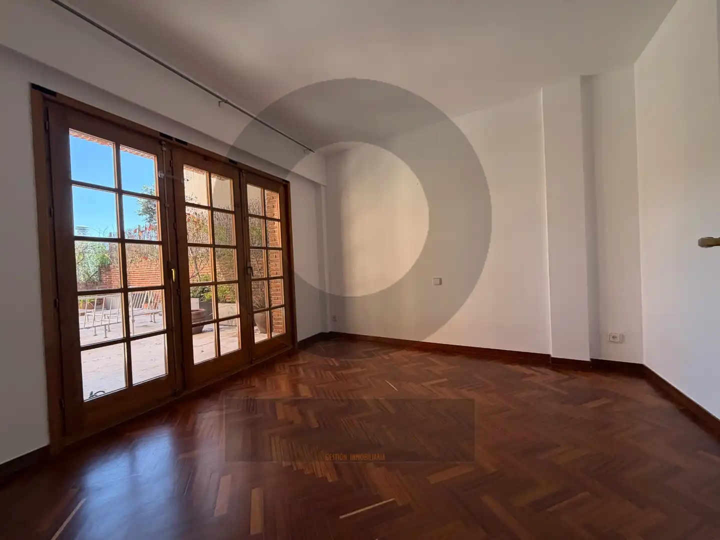 Sala d'estar de Pis de lloguer en Madrid amb Aire condicionat, Calefacció i Parquet