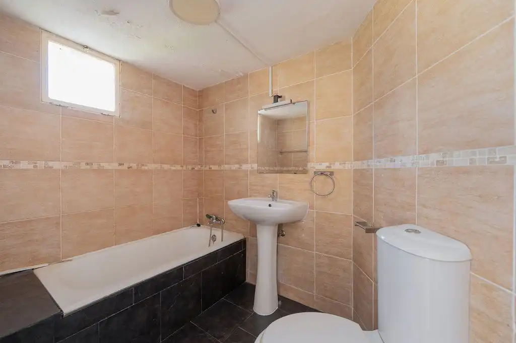 Baño de Apartamento en venta en Mijas con Calefacción, Parquet y Terraza