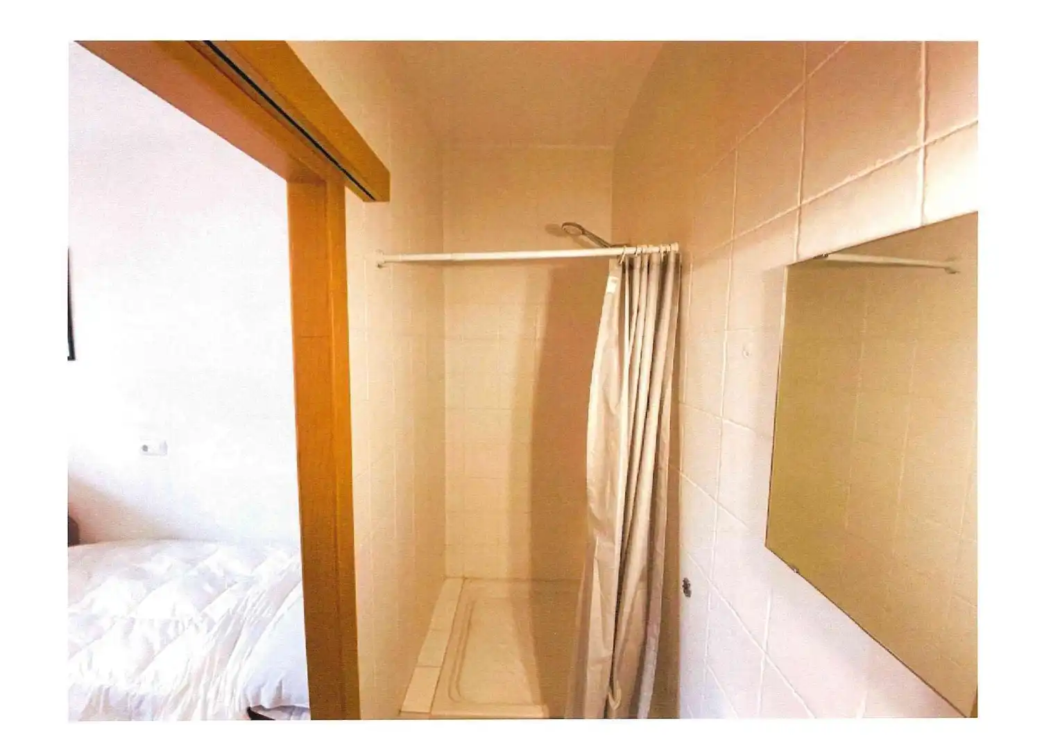 Habitación de Planta baja en venta en Calonge i Sant Antoni con Calefacción y Terraza