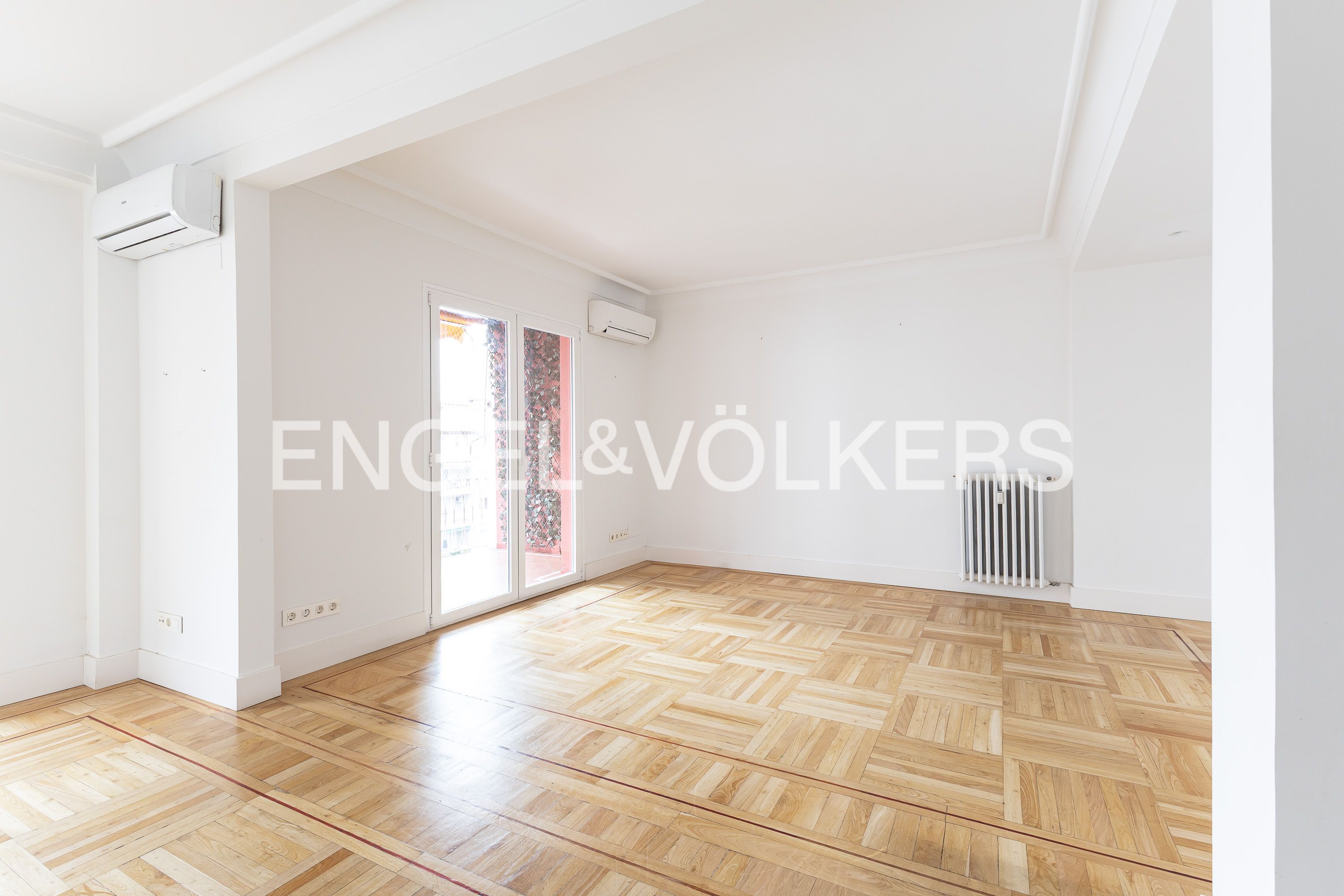 Sala de estar de Apartamento de alquiler en  Madrid Capital con Aire acondicionado, Calefacción y Terraza