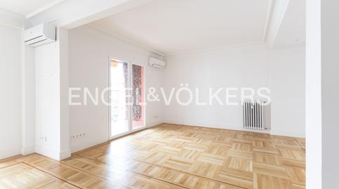 Photo 2 of Apartment to rent in Calle de Marceliano Santa María, El Viso,  Madrid Capital