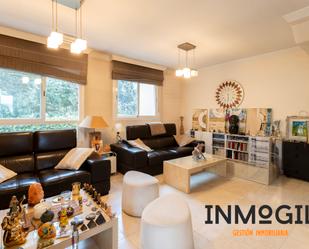 Living room of Single-family semi-detached for sale in Galapagar  with Terrace and Balcony