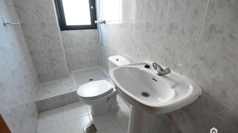 Foto 5 de Piso en venta en Demetrio Monteserin, La Vega - La Sal, León Capital