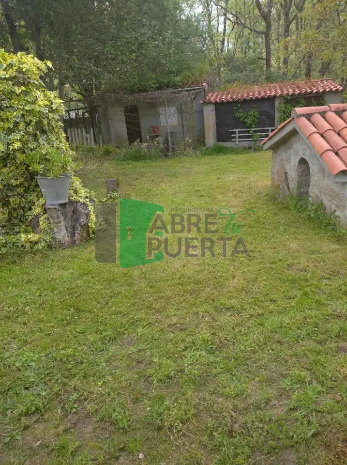 Casa rústica con jardín en venta en San Cibrao das Viñas, imagen 7