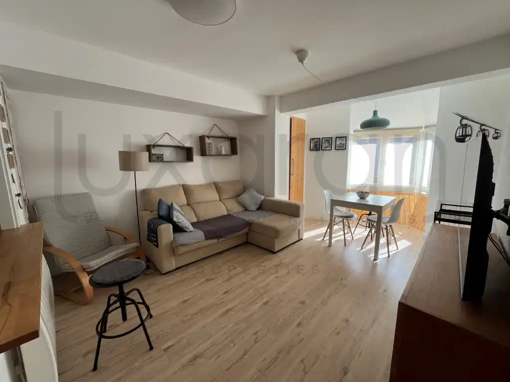 Wohnzimmer von Wohnungen zum Verkauf in Naut Aran