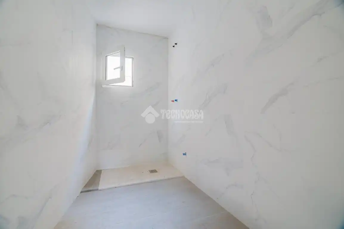 Badezimmer von Wohnung zum Verkauf in Terrassa mit Terrasse