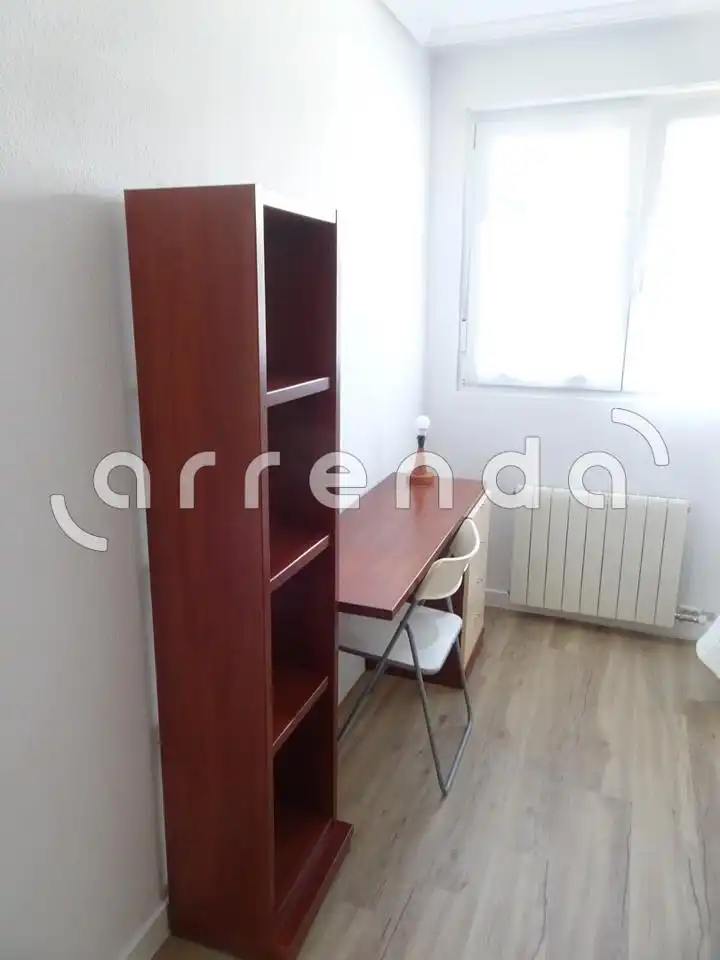 Habitación de Piso de alquiler en Santander con Amueblado
