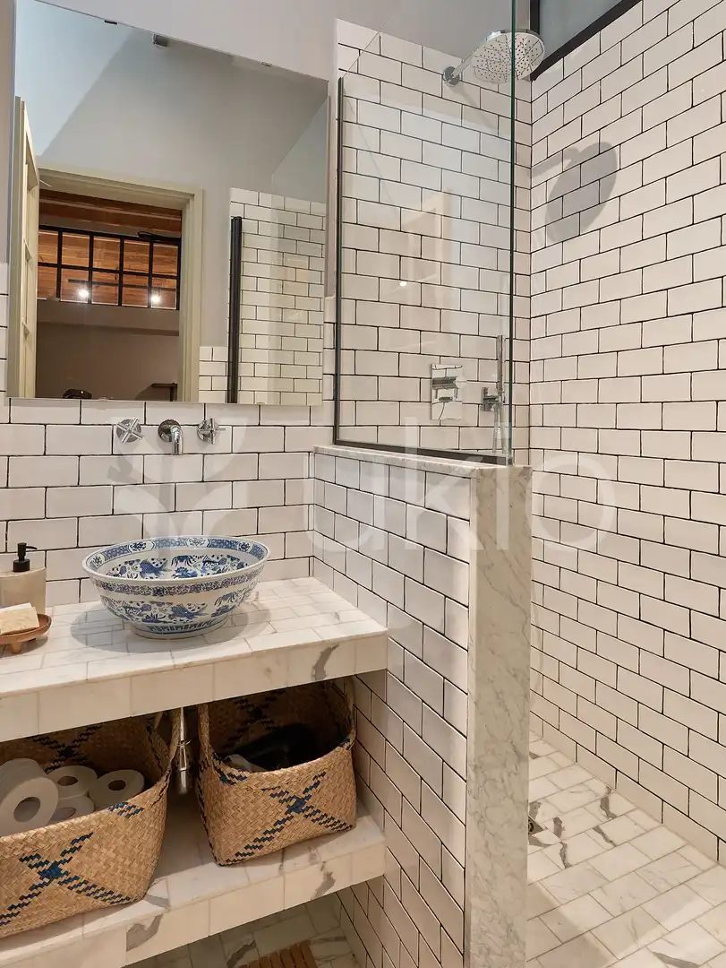 Bany de Apartament de lloguer en Barcelona amb Aire condicionat, Calefacció i Terrassa