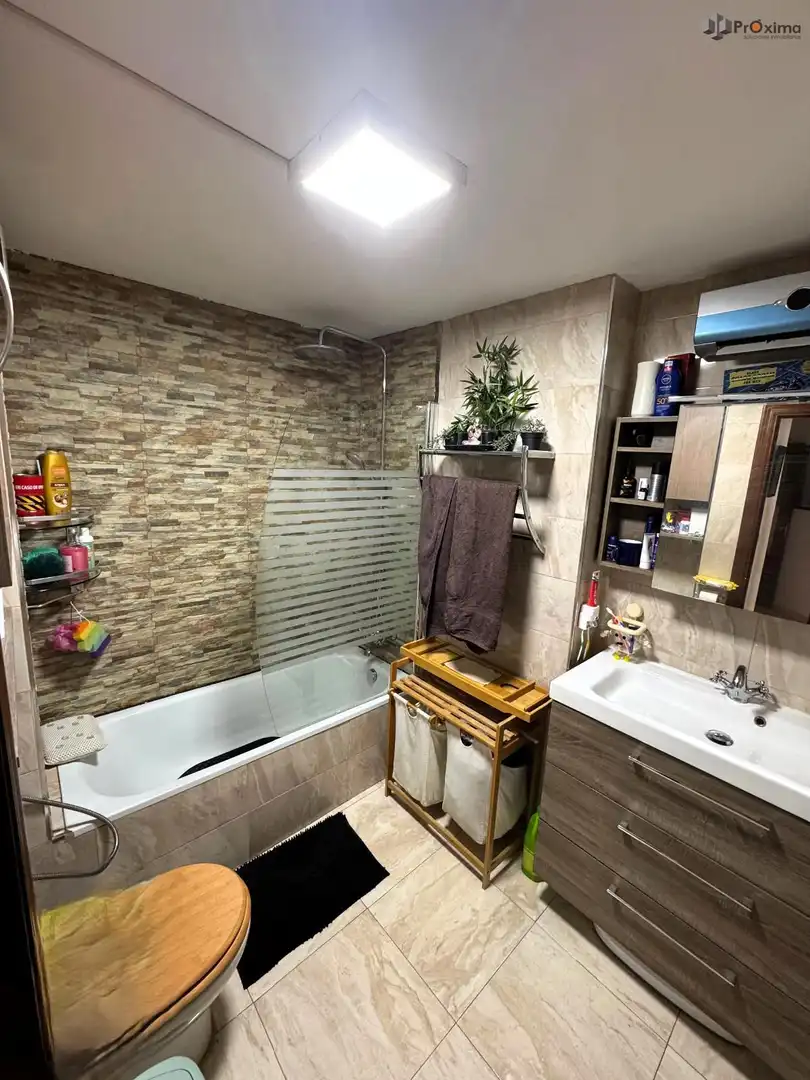 Baño de Piso en venta en Écija con Aire acondicionado