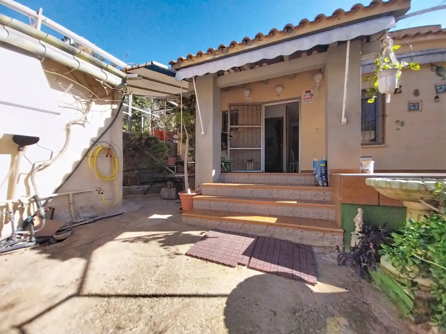 Vista exterior de Casa o chalet en venta en La Nucia con Aire acondicionado, Jardín privado y Terraza