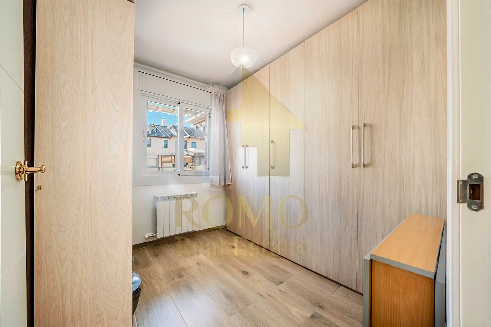 Habitación de Piso en venta en Santa Perpètua de Mogoda con Calefacción y Balcón