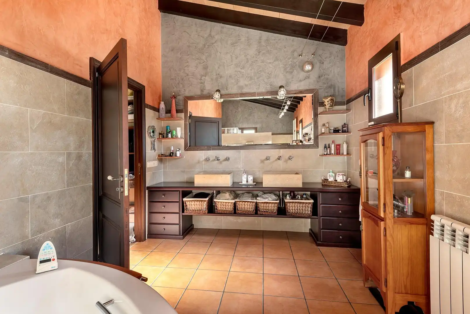 Baño de Finca rústica en venta en Sencelles con Calefacción, Jardín privado y Terraza
