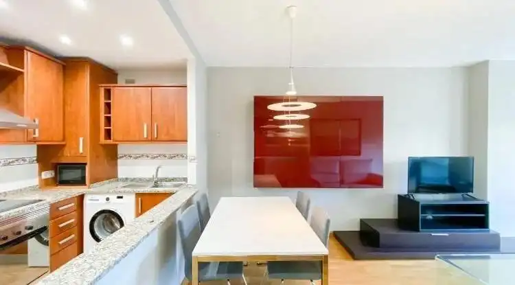 Comedor de Piso en venta en Málaga con Aire acondicionado, Parquet y Piscina comunitaria