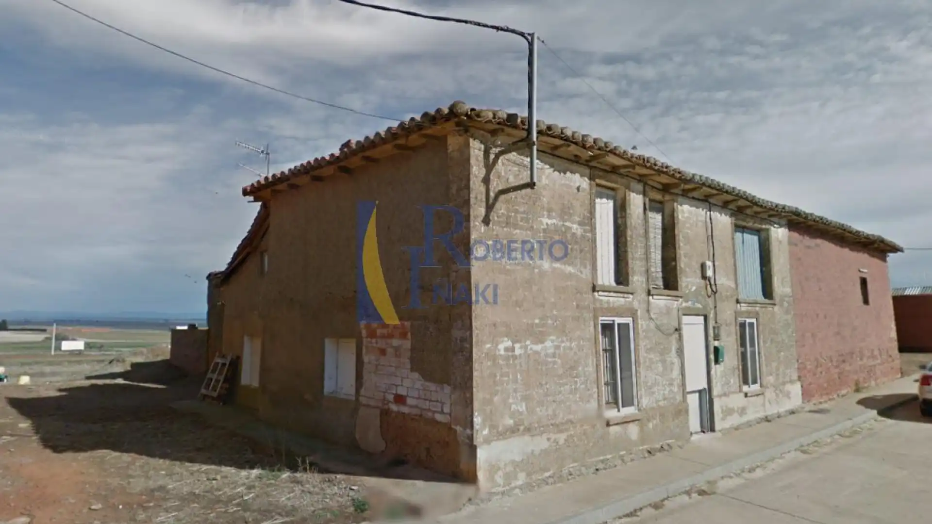 Vista exterior de Casa o chalet en venta en Matadeón de los Oteros con Jardín privado