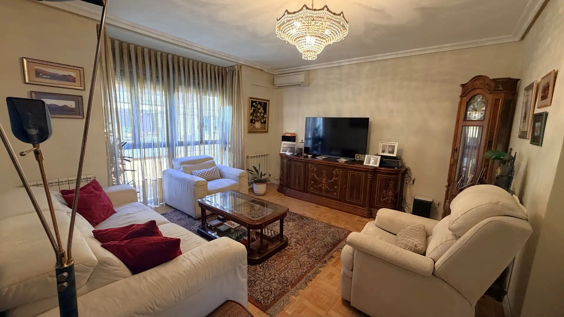 Wohnzimmer von Wohnung zum Verkauf in Madrid mit Klimaanlage, Heizung und Privatgarten
