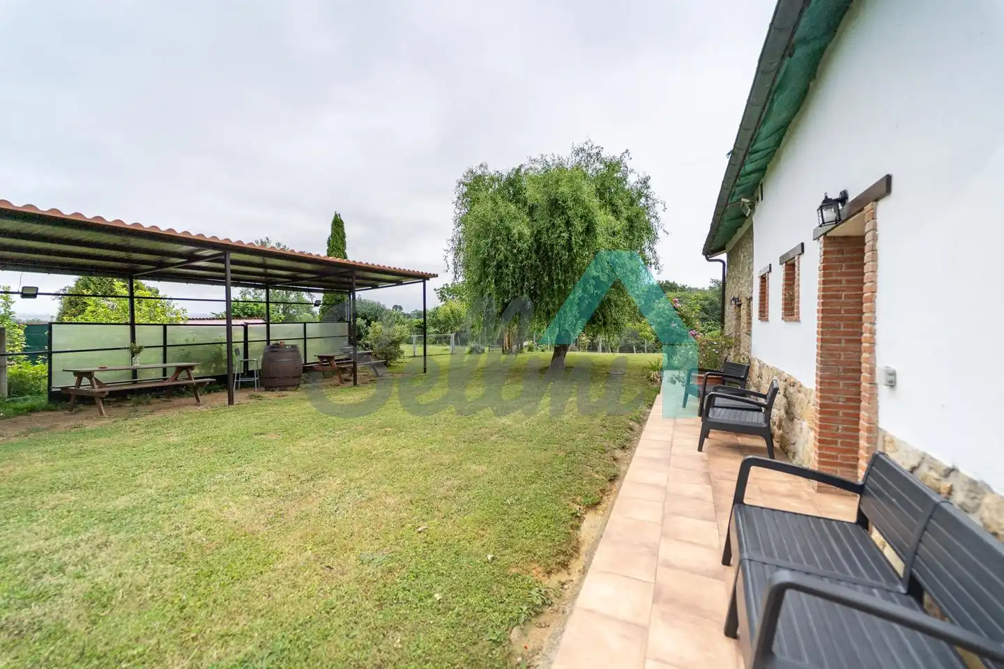 Terraza de Casa adosada de alquiler en Oviedo  con Jardín privado, Parquet y Terraza