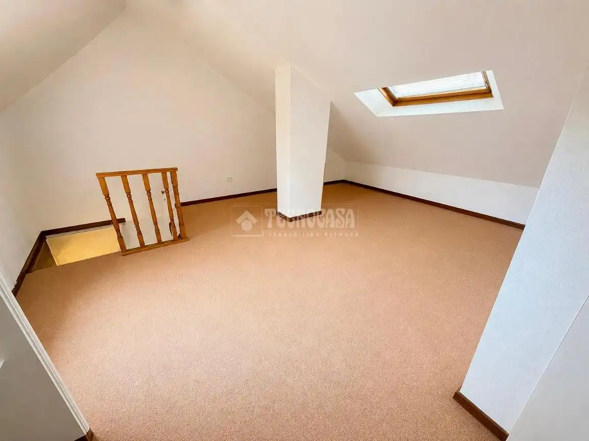 Flat for sale in Pinto  with Air Conditioner, Terrace and Balcony