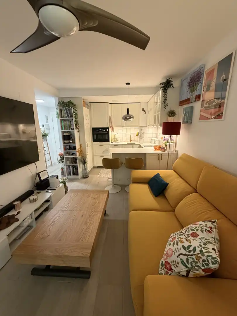 Sala de estar de Piso en venta en  Madrid Capital con Aire acondicionado y Piscina