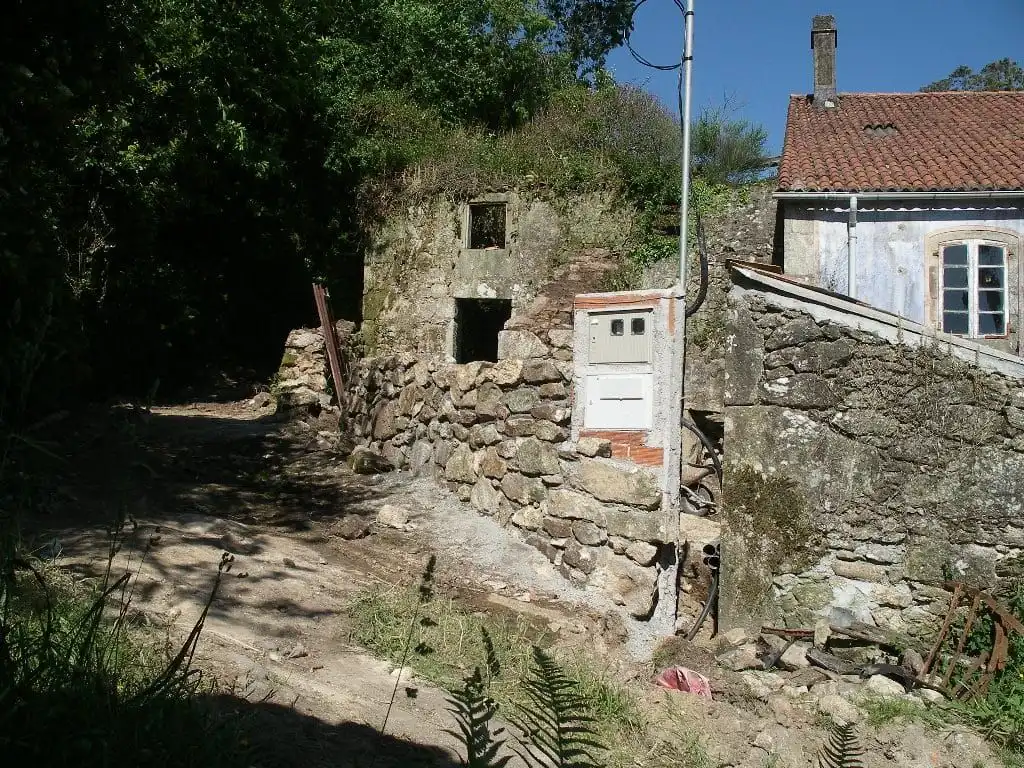 Vista exterior de Casa adosada en venda en Brión