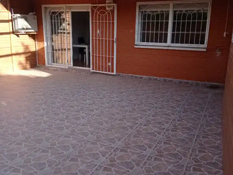 Terrassa de Casa adosada en venda en Alcalá de Henares amb Aire condicionat i Balcó
