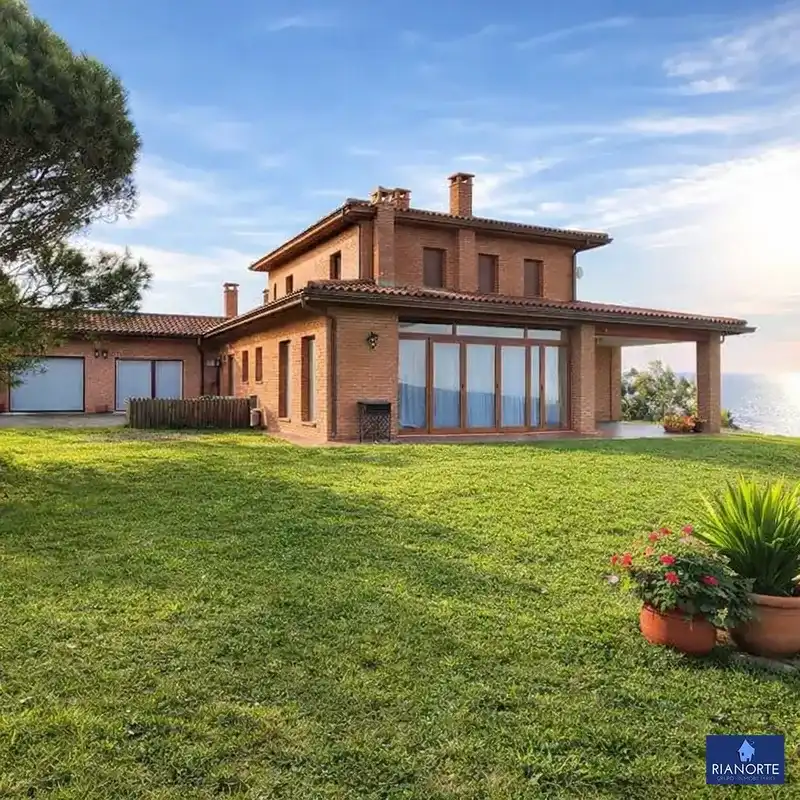 Vista exterior de Casa o chalet en venta en Gozón con Calefacción, Jardín privado y Terraza