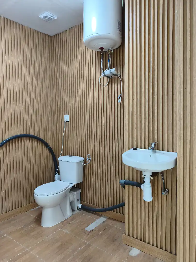 Bany de Local de lloguer en Zaragoza amb Aire condicionat i Parquet