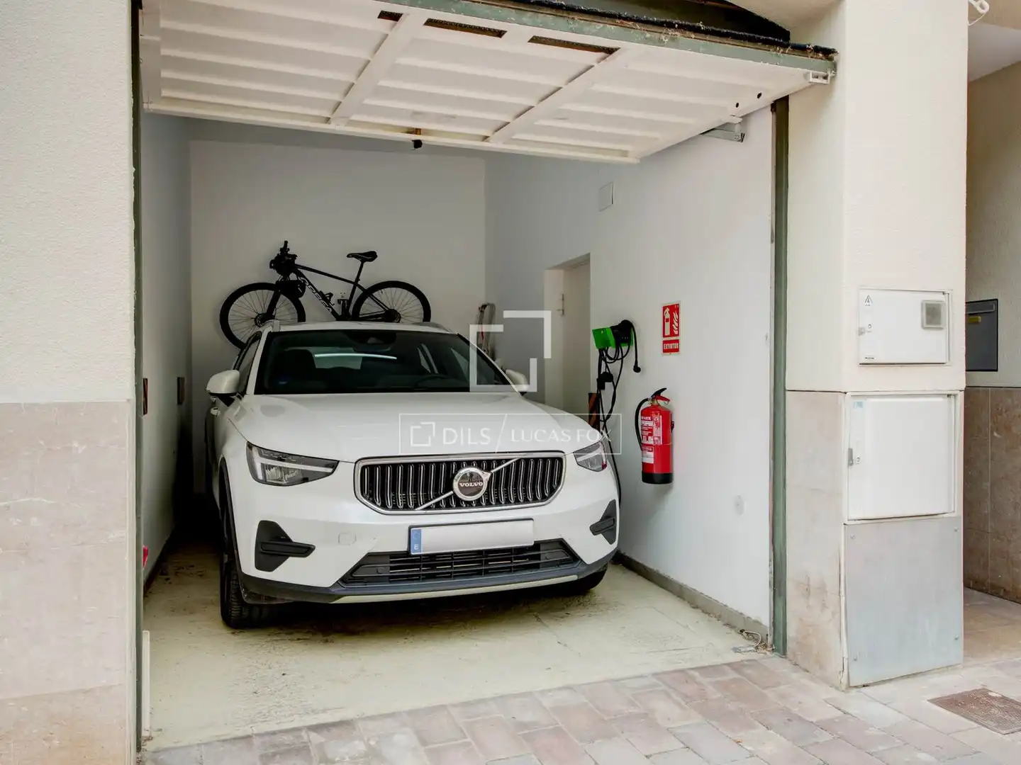 Aparcament de Casa o xalet en venda en Sant Just Desvern amb Aire condicionat, Calefacció i Terrassa