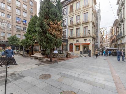 Vista exterior de Àtic en venda en  Granada Capital